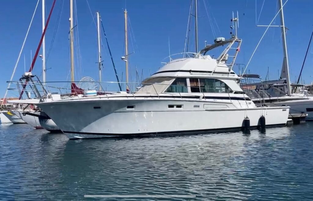Bertram 46.6 vue babord Empuriabrava