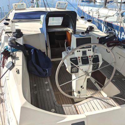 Ferretti 53 cockpit Empuriabrava